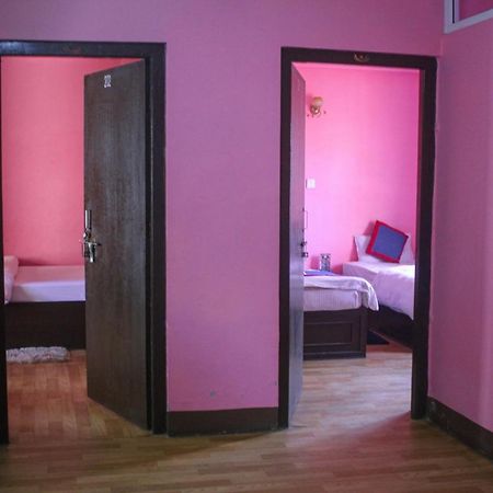 Hotel Chandragiri Paradise カトマンズ エクステリア 写真