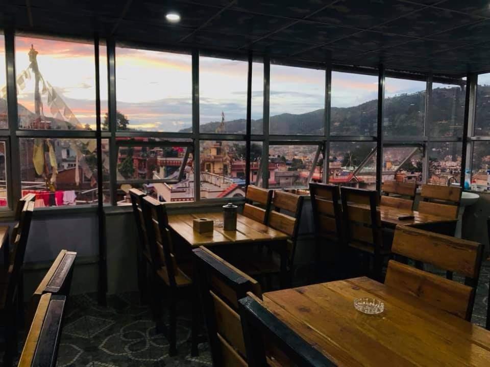 Hotel Chandragiri Paradise カトマンズ エクステリア 写真