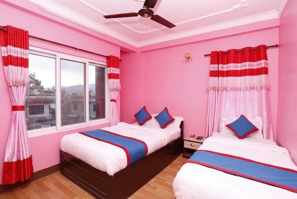 Hotel Chandragiri Paradise カトマンズ エクステリア 写真
