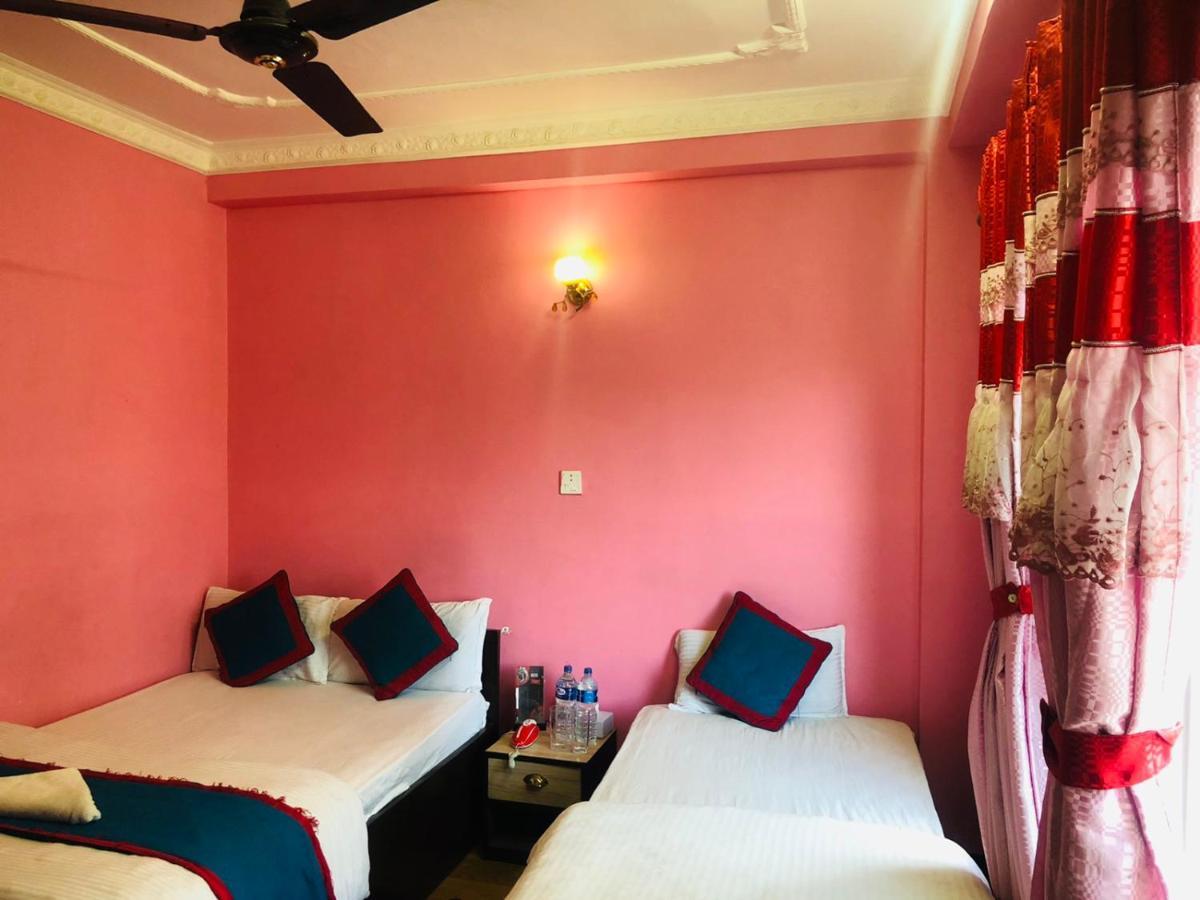 Hotel Chandragiri Paradise カトマンズ エクステリア 写真